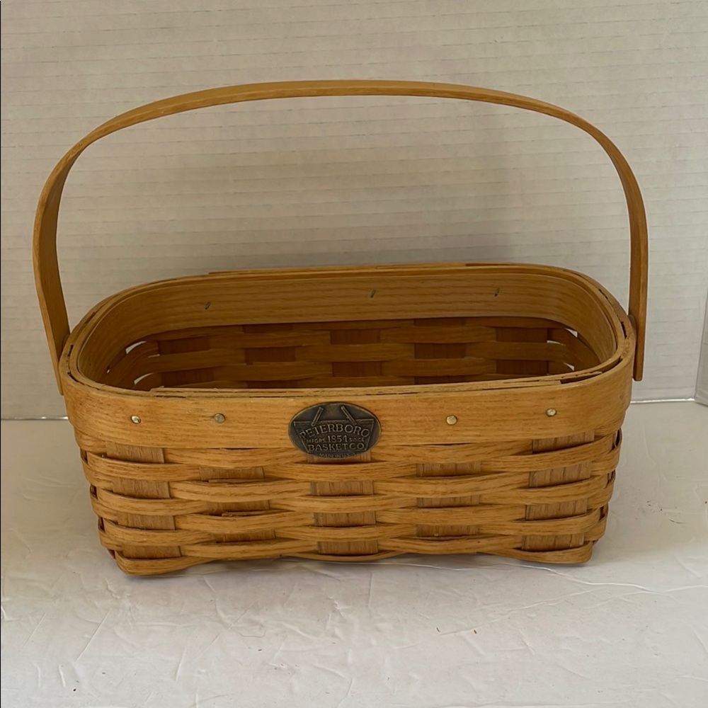 Peterboro Basket small rectangular handle